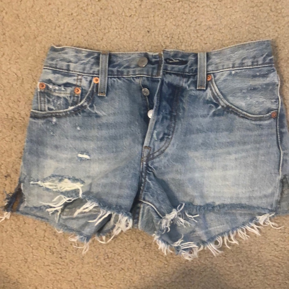 super cute levi shorts